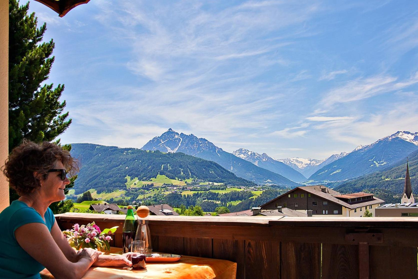 Ferienwohnungen Tiroler Alpenhof Innsbruck Ngoại thất bức ảnh